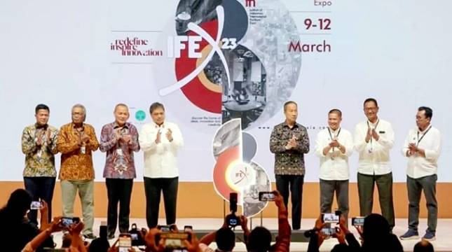 Bidik Ekspor Capai USD 5 Miliar, Menko Airlangga Bakal Permudah Dua Hambatan Industri Furniture