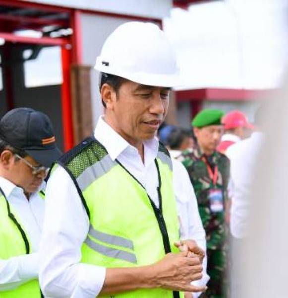 Presiden Jokowi Tunjuk Menko PMK Sebagai Plt Menpora 