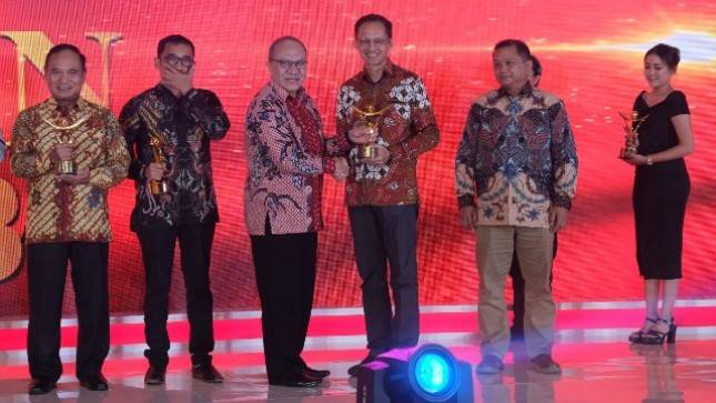 JRP Insurance Raih Digital Retail Excellent