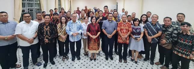 Monsigneur Ignatius Kardinal Suharyo Hadiri Pelayanan Ekaristi untuk Umat Katolik TNI & Polri