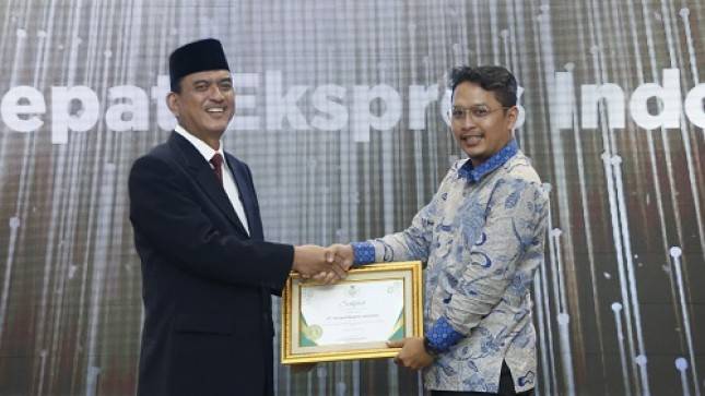 Konsisten Dukung Pemerintah, SiCepat Terima Penghargaan PPKM Award dan BAZNAS Award 2023