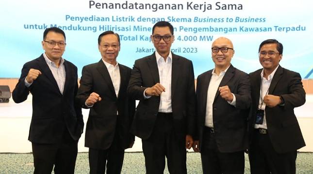 PLN dan Suryacipta Teken Nota Kesepahaman Penyediaan Listrik dan EBT di Kawasan Subang Smartpolitan
