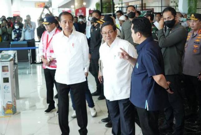 Dampingi Presiden Jokowi di Pasar Kelapa Cilegon, Menteri BUMN Erick Thohir: Alhamdulillah Harga Kebutuhan Pokok Baik