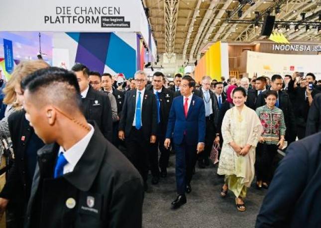 Buka Pertemuan Bisnis, Presiden Jokowi Ajak Jerman Tingkatkan Kemitraan Bisnis dengan Indonesia