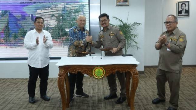 Kementan Tanda Tangani MoU Hilirisasi Peternakan dengan Kemenkop UKM