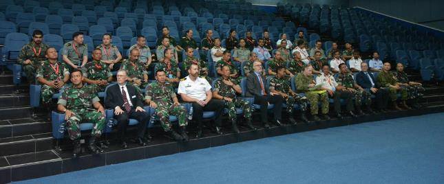 Komandan PMPP Tutup  Defense Resource Management Course