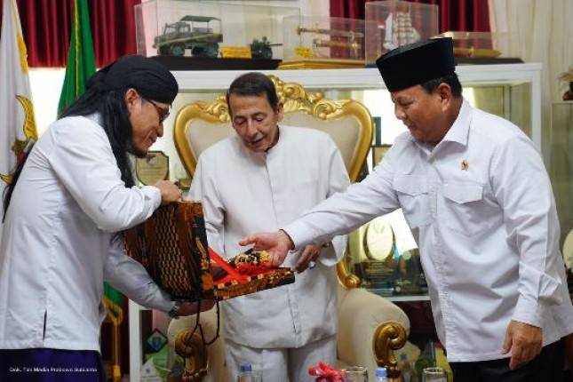 Menhan Prabowo Subianto dan Habib Lutfi Sepakat  Perbaiki Monumen-Monumen Perjuangan