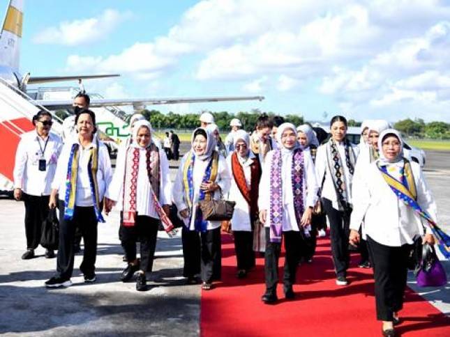 Ibu Iriana Jokowi dan OASE KIM Kunjungan Kerja ke Provinsi Bali