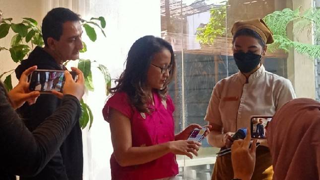 Honest Bidik 100 Ribu Pengguna Kartu Kredit Menggunakan Hp di 2023