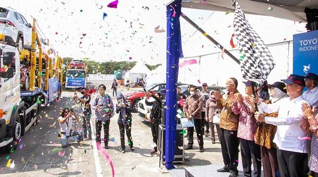 Dobrak Pasar Ekspor, Menperin Agus: Industri Kendaraan Roda Empat Berhasil Jadi Pahlawan Devisa