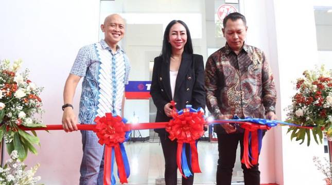TIKI Resmikan Sales Counter Warung Buncit dengan Fasilitas Drive Thru Motor dan SPBKLU 