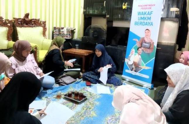 Wakaf UMKM Berdaya Inisiasi OK OCE Kemanusiaan Bantu UMKM Urus Perizinan 