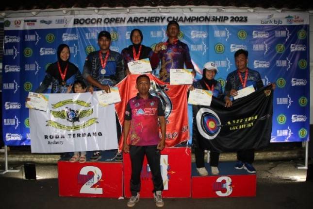 Team Panahan Korps Marinir Raih 55 Medali Pada Piala Presiden Open Archery Competition   Tahun 2023