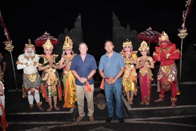 Dankormar Mayor Jenderal TNI (Mar) Nur Alamsyah Kenalkan Budaya dan Tarian kepada Para Delegasi