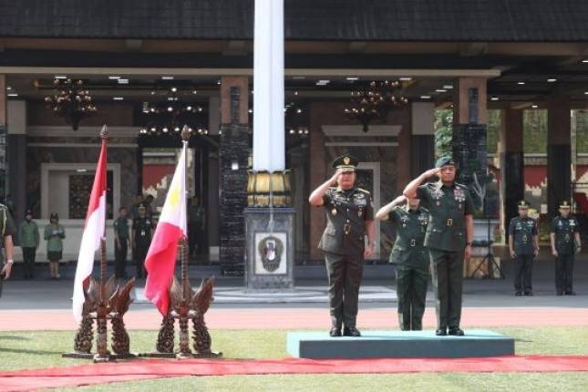 Kasad Jend TNI Dudung Abdurachman Terima Kunjungan Kehormatan Komandan Jenderal AD Philipina