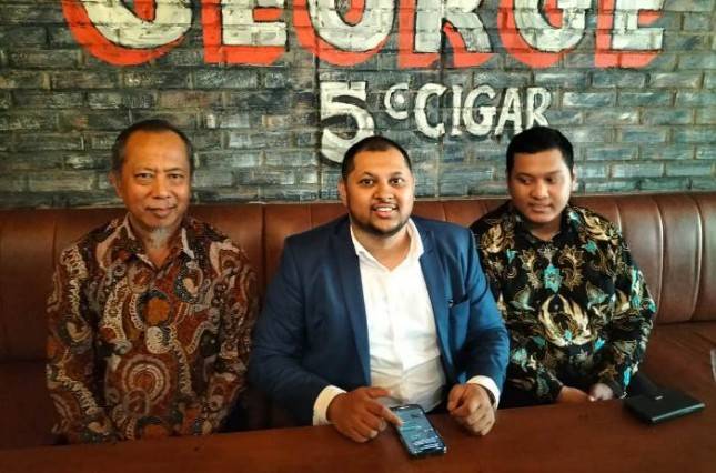 Dimintai Uang Bernilai Fantastis Terkait Sengketa Merek Bening, dokter Oky Pratama Bersiap Gugat Balik Dokter Kristian Sanjaya