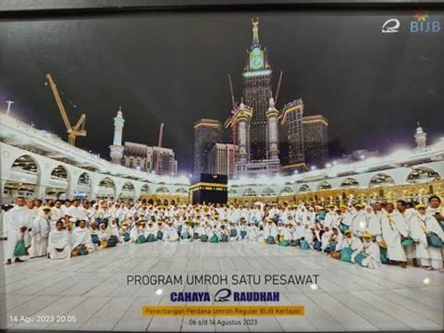 Elita Budiarti Pimpinan DPRD Subang dan Rombongan Perdana Umroh Kembali ke Tanah Air