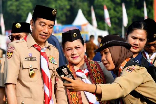 Presiden Jokowi dan Ibu Iriana Tinjau Raimuna Nasional XII