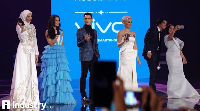   Vivo Smartphone Luncurkan V7+ Dengan Kamera 24MP Clearer Selfie