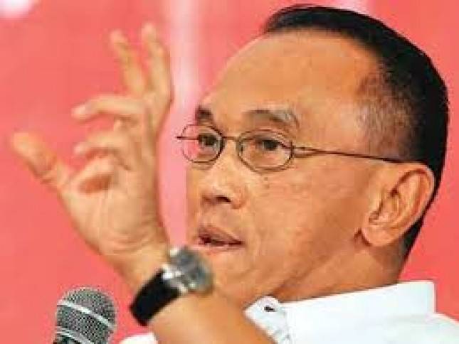 Aburizal Bakrie: Sukses dan Jatuh Pengusaha Tetap Berdoa