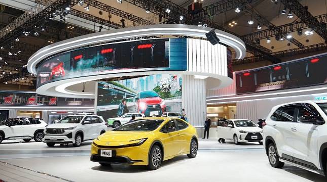 Dahsyat! Toyota Bukukan 5.796 SPK Sepanjang GIIAS 2023