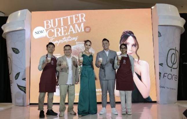 Ajak Anak Muda Lebih Percaya Diri dan Peduli Lingkungan, Fore Coffee bersama Cinta Laura Luncurkan Kampanye #FOREssentiallyYou dan #FOREsponsible 