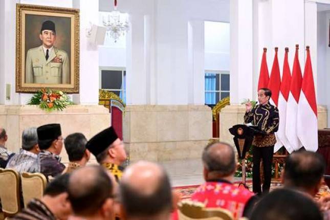 Presiden Jokowi Instruksikan Strategi Jangka Pendek dan Panjang Pengendalian Inflasi