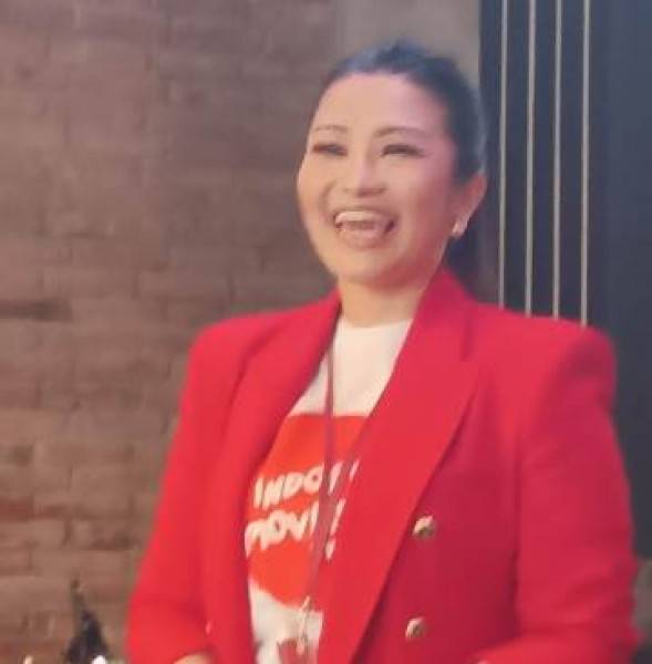 Fitri Carlina Membuka Peluang bagi Seniman Indonesia Menuju Panggung Internasional