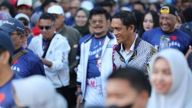 Bersama Ribuan Warga Makassar, Mentan SYL Gelar Jalan Sehat