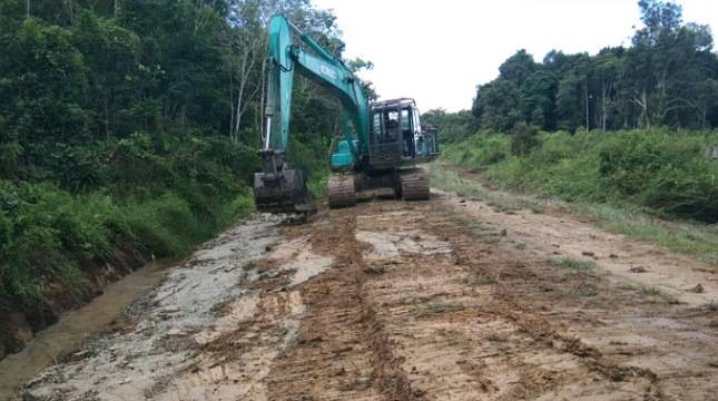 Penanganan Jalan Daerah di Kapuas Hulu Kalimantan Barat Dimulai