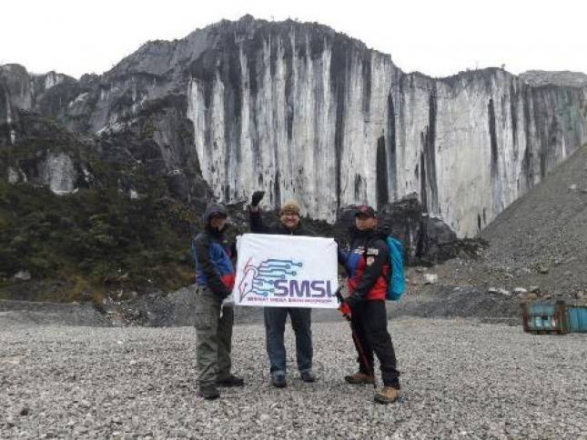 Tim Ekspedisi Bhinneka Tunggal Ika Persiapkan Banner Raksasa HUT ke 72 TNI
