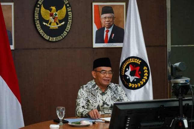  Menko PMK akan Cek Dugaan Penjiplakan Halo-halo Bandung