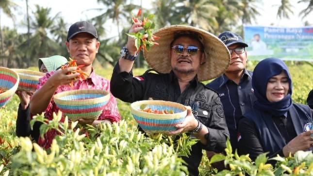 Kendalikan Inflasi, Mentan SYL Dukung Penuh Pengembangan Cabai di Lombok Timur