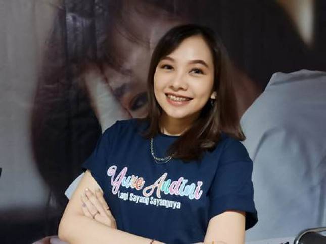 Artis Cantik Yure Andini Rilis Single Perdana "Lagi Sayang Sayangnya"
