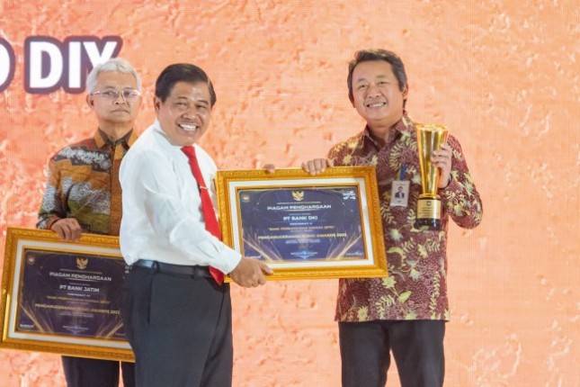 Bank DKI Raih Predikat BPD Terbaik dari Kemendagri