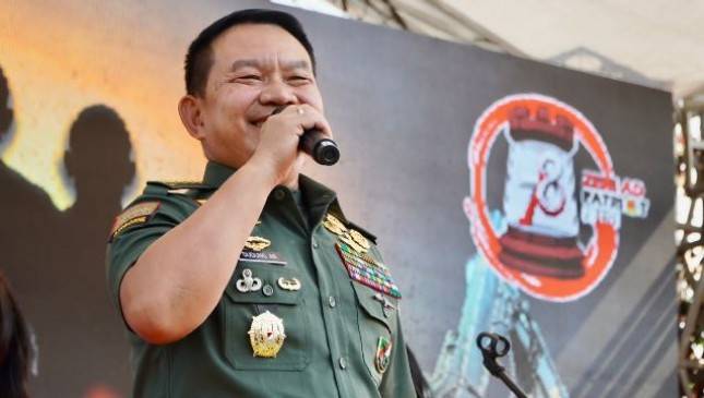 Syukuran HUT Ke- 78 Zeni Angkatan Darat, Kasad Potong Tumpeng 