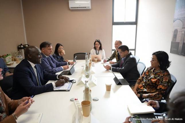 Bertemu Managing Director IFC, Menkeu Bicara Tantangan Implementasi Transisi Energi