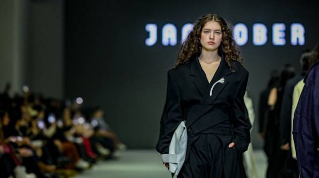 Kreasi Tanpa Batas Persembahan 5 Kesatria Dewi Fashion Knights 2023 di Jakarta Fashion Week