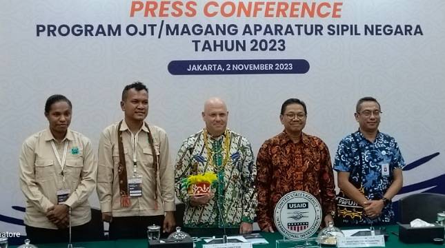 Bappenas dan USAID Selesaikan Program Magang untuk ASN Papua Barat Angkatan Pertama