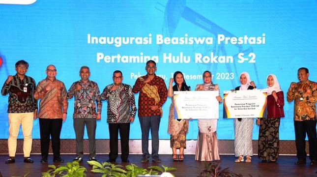 Raih Beasiswa Prestasi PHR S2, Dua Putri Riau Ini Siap Diberangkatkan ke Amerika