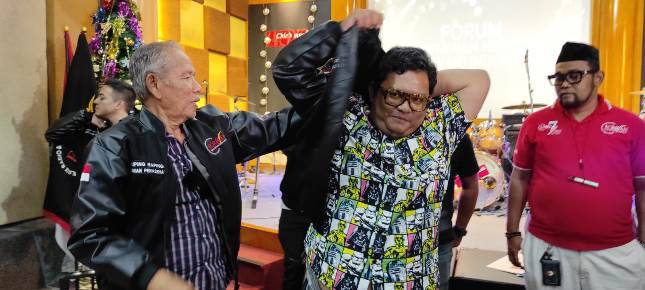 dr.Dhodont,  Sosok Dokter Nyentrik Berjiwa Seni Jadi Tim Medis FORWAN 