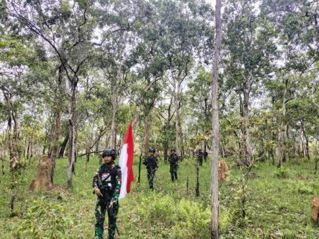 Patroli Patok Batas Negara Sebagai Simbol Untuk Memastikan Tegaknya Kedaulatan NKRI di Perbatasan RI-PNG