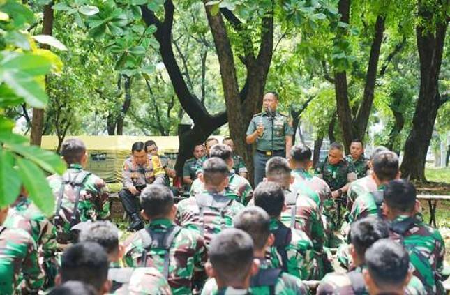 Panglima TNI Cek Kesiapan Pasukan Pengaman Unjuk Rasa dan Babinsa Pengamanan Pemilu