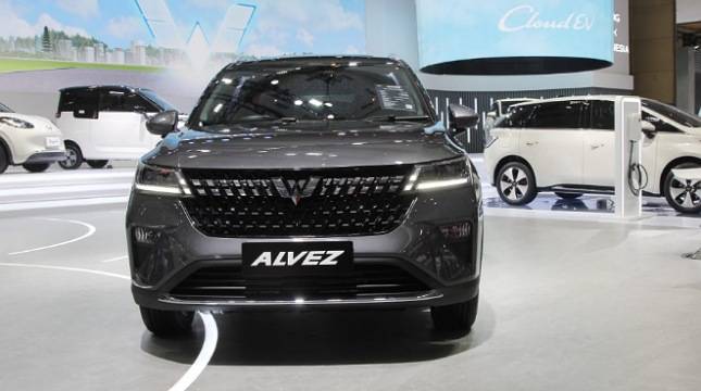 Dibekali Fitur Lengkap & Modern, Wuling Alvez Sukses Pikat Konsumen di Indonesia