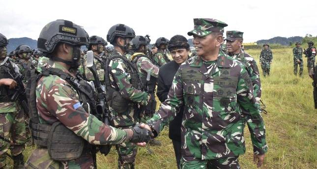 Wadan Kormar Tinjau Latihan Pratugas Prajurit Marinir