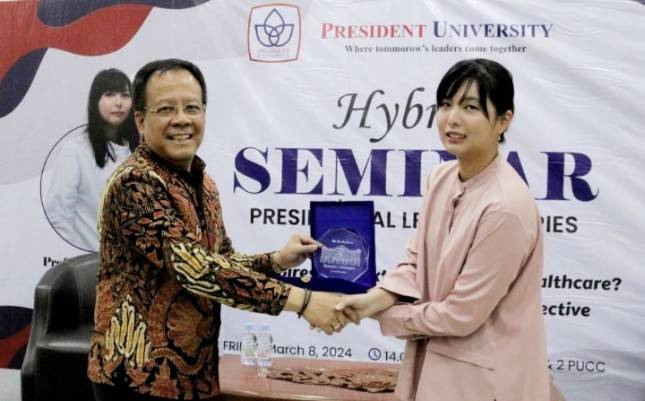 FK President University Gelar Presidential Lecture Soal Tiga Jalur Karier Mahasiswa Kedokteran