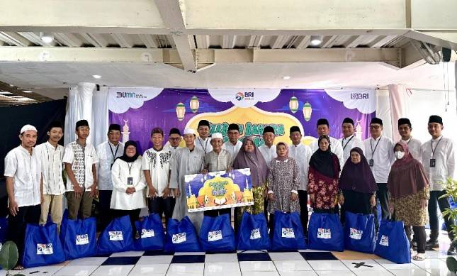 BRI RO Jakarta 2 Bagikan 1.500 Paket Sembako dan 200 Santunan Anak Yatim