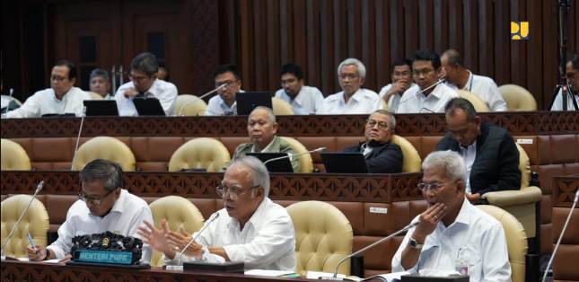 Rapat Kerja dengan Komisi V DPR RI, Realisasi Fisik Kementerian PUPR TA 2023 Capai 97.1%