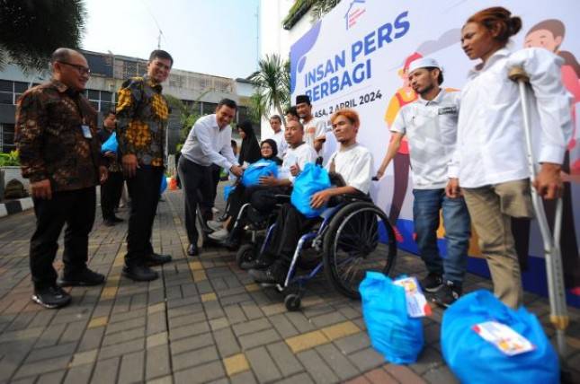 BTN dan Insan Pers Berbagi Ratusan Paket Sembako di Jabodetabek