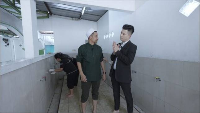 GB Sanitaryware bersama Habib Ja&rsquo;far dan Pendeta Marcel Saerang CSR di Masjid Nurul Huda